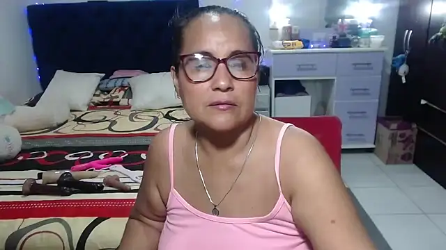 pervert_mommy_ (F mature) - give me lots of tips love