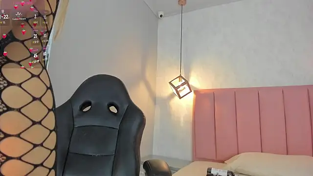 sunnycyrus - SUNNYCYRUS's free webcam