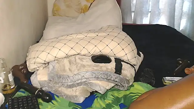 kikie23 (F young) - wann squirt on your dick dady