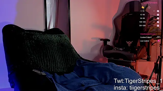 tigerstripes1_ - TigerStripes1_'s free webcam - UK Sex Cams