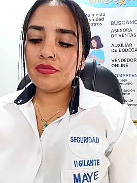 MAYE__13 Live Webcam on Stripchat