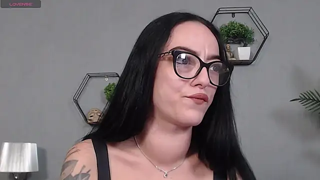 izabelllnoir - IzabelllNoir's free webcam - UK Sex Cams