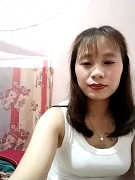 Webcam Model (-Minii-)  is live.Free join now!