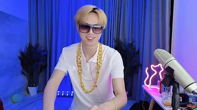 hafabva (M twink) - 性感脫衣舞Sexy striptease