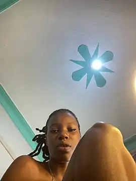 Webcam Model (Rossyma)  is live.Free join now!