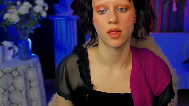 lidadarknet (F teen) - sensually tease boobes+face close up🍒