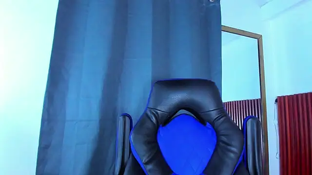 max_hotlatin2 - Max_hotlatin2's free webcam - UK Sex Cams