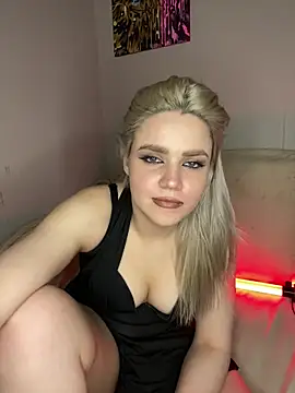 april_purr (F young) - massage boobs