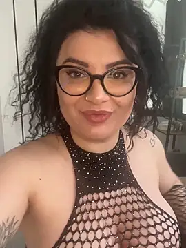 Webcam Model (EvaPatricia)  is live.Free join now!