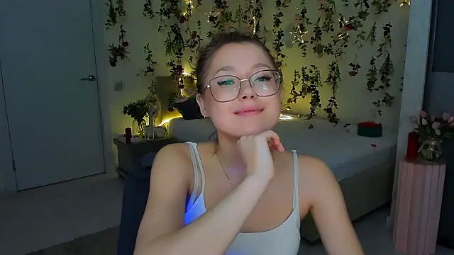 amateur nude cam SereneFlame