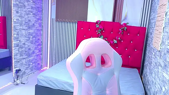 millybell303av (F teen) - RUB PUSSY N ASS