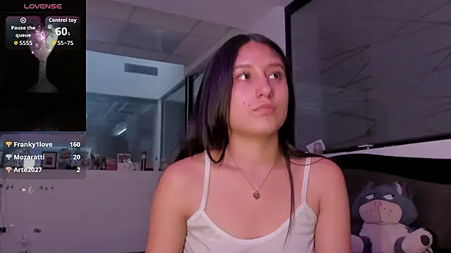 princess_tina (F teen) - open pussy close up