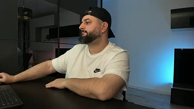 dravenpeak (Ask my age) - 👑