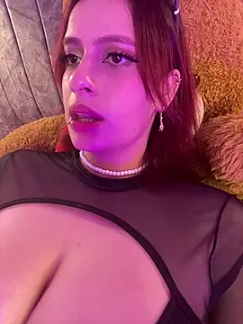 Webcam Model (steffmontespink18)  is live.Free join now!