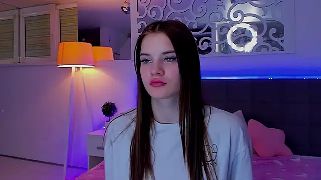 luisaclover - LuisaClover's free webcam - UK Sex Cams