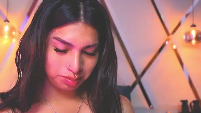 meelfox - MeelFox's free webcam - UK Sex Cams