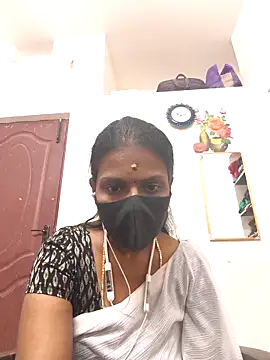 Webcam Model (Tamil_Yalini12)  is live.Free join now!