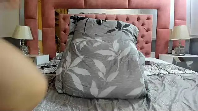 briana_wonder69xxx webcam