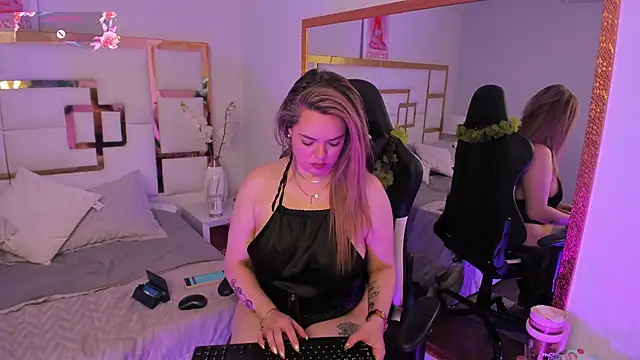 avamiia (F milf) - 💟Bounce boobs & play nipples💝