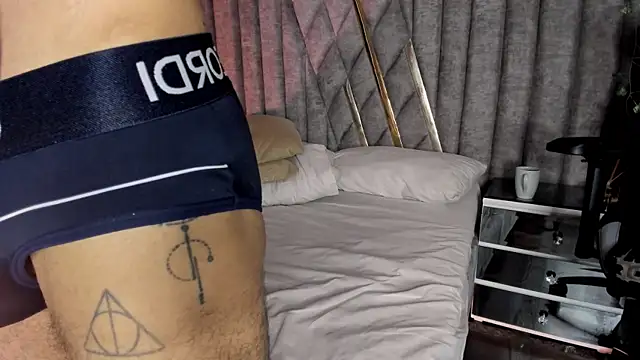 nicolaikarav (M young) - Cum