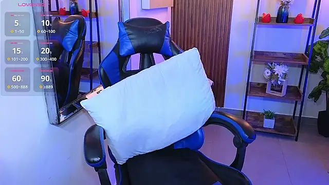 kenya--buhle (F young) - SHOW OIL MY BODY