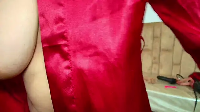 anabella_thompson (F milf) - three fingers in my pussy