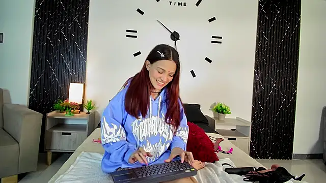 aurora_petitee (F young) - Hi Aurora♥