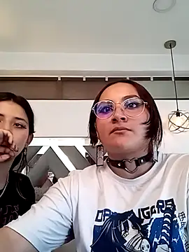 liily_foxxy - Liily_Foxxy's free webcam - UK Sex Cams