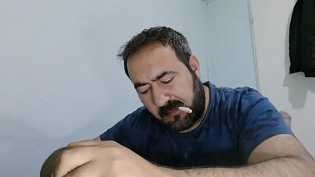 Live gay webcam of mio_jaks