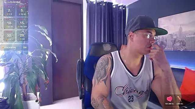 zed_ferrer - Zed_ferrer's free webcam - UK Sex Cams