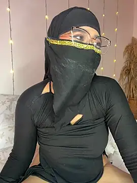 maisa_issa - Maisa_issa's free webcam - UK Sex Cams