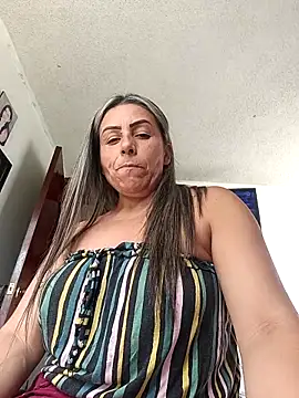 Webcam Model (maynor_1998)  is live.Free join now!