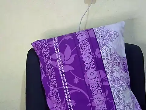 Live sex cam of Khushi_v