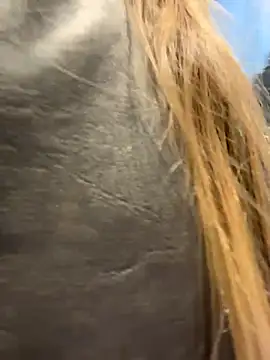 Sunny___Bunny webcam