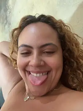 Chloe_Leaozinho webcam