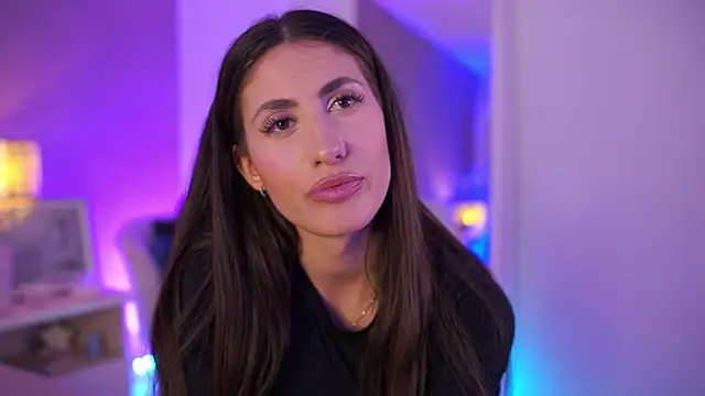 OhhAisha live sex cam