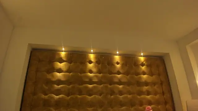 violet_giraldo (F young) - Stripdance & Naked 🙊🙈