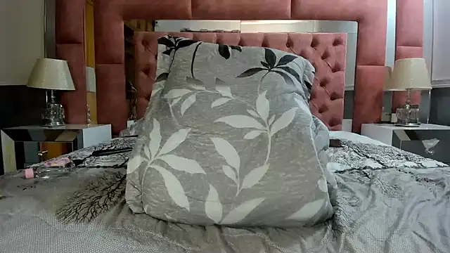 briana_wonder69xxx webcam