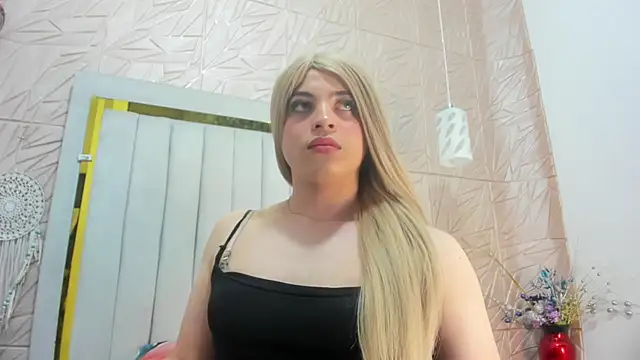 sofia_blakke (T young) - naked + cumshot