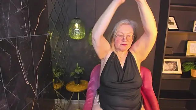 NataliMellow's Stripchat show and profile