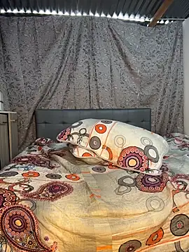 soe_lara - Soe_Lara's free webcam