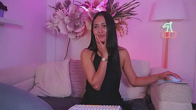 mia_patrick1 - Mia_patrick1's free webcam