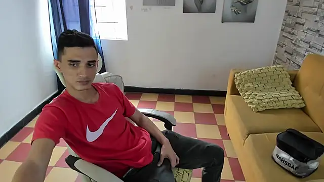 felipe_colinss (Ask my age) - show cum