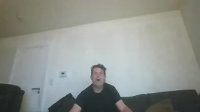 oopsxx - Oopsxx's free webcam - UK Sex Cams