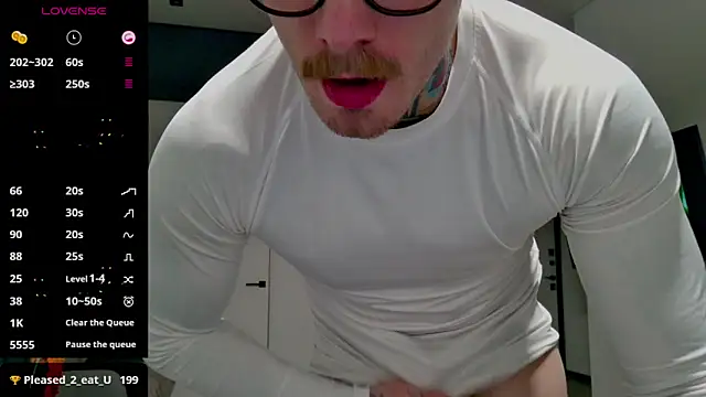 white_king9999 - White_King9999's free webcam - UK Sex Cams