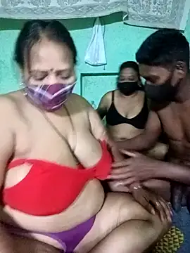 loveonstream - LoveOnStream's free webcam - UK Sex Cams