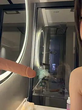 youyo333 (F young) - 把小鲍鱼揉到喷