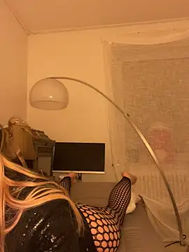 lisavontease - Lisavontease's free webcam - UK Sex Cams