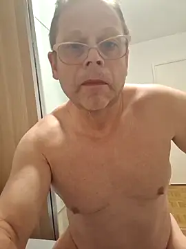 Mika-x1 live sex cam