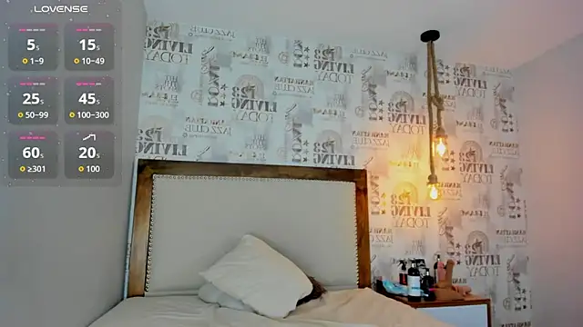 irisclark1 - IRISCLARK1's free webcam